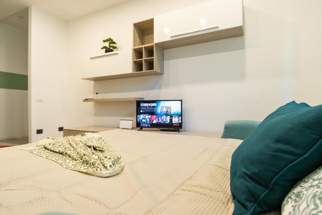Green Pearl ✰✰✰✰✰ Appartamento A 100 Metri Dal Lago Arona Eksteriør bilde